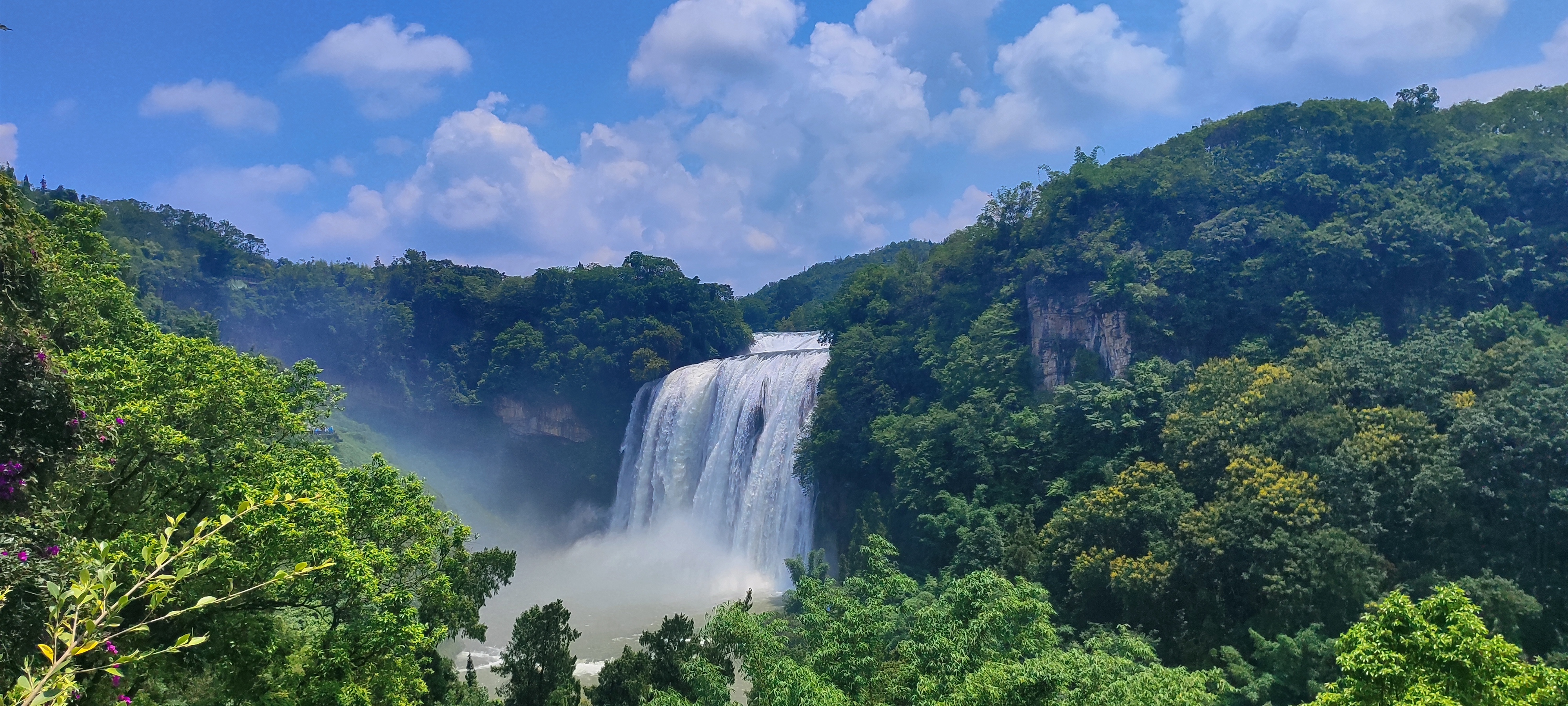 Huangguoshu Waterfall